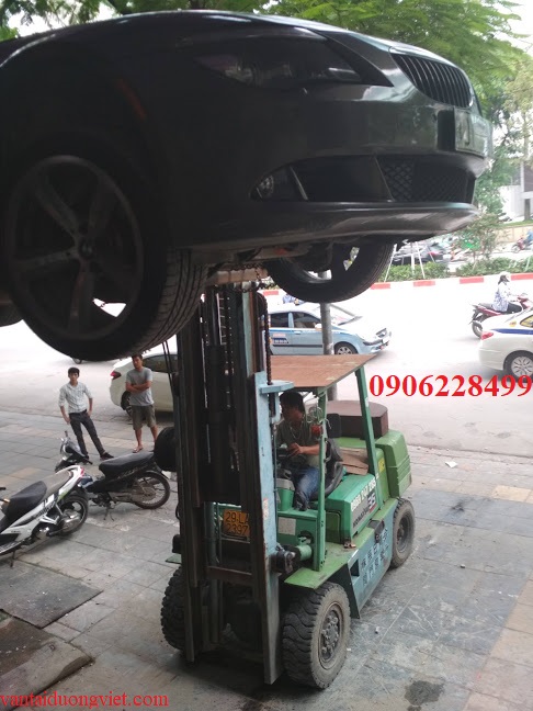 Dịch vụ xe nâng chuyển đồ lên cao, cho thuê xe nâng đồ lên cao tại Hà Nội